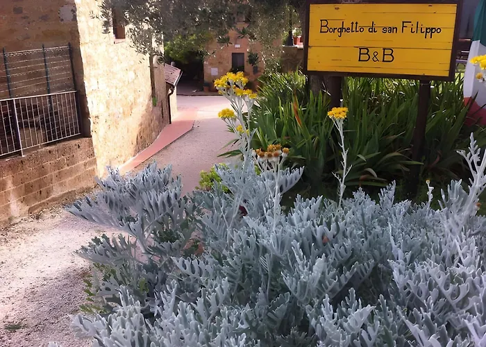 Borghetto Flat Con Piscina דירה *