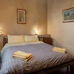Borghetto Flat Con Piscina